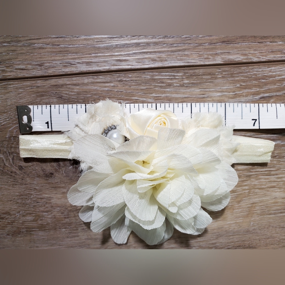 Girls Cream pearl/rhinestone floral headband hair bow Size Toddler + - Picture 5 of 5
